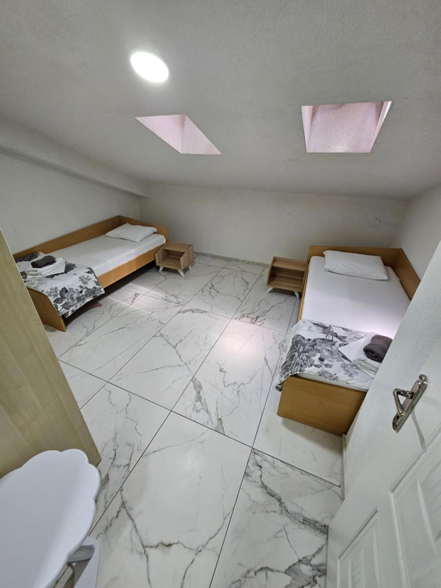 Unique Apartmens City Center Битола Экстерьер фото